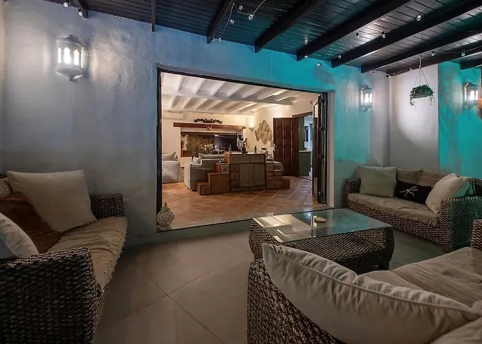 Casa De La Luna * Tias