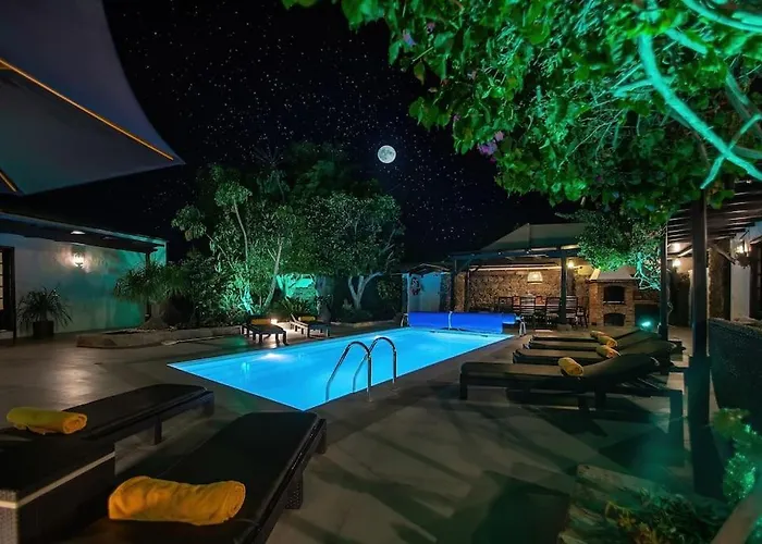 Casa De La Luna Tias
