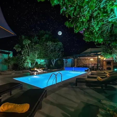 Casa De La Luna Tias
